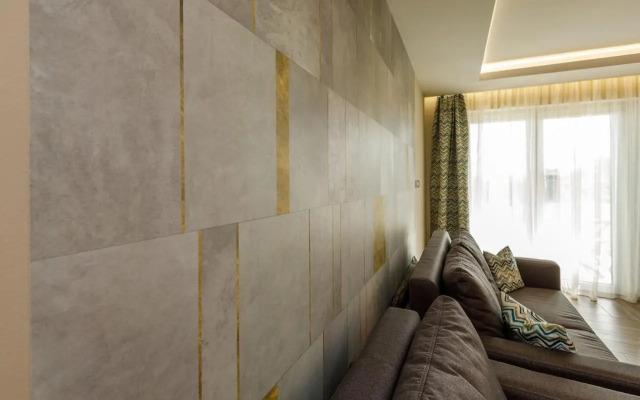 Royal Cafe Apartman