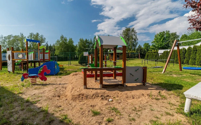 Holiday Homes With Pool, Close to the Beach