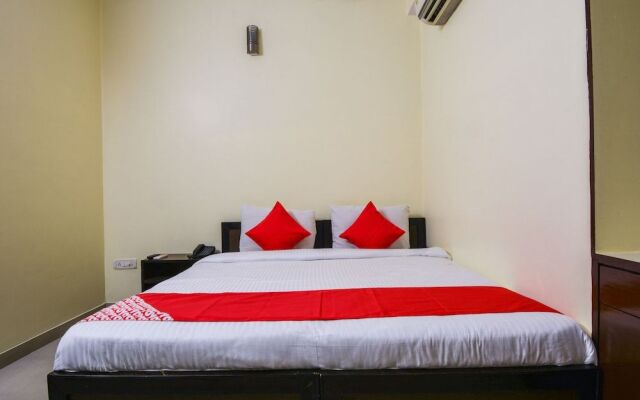 OYO 16940 Hotel Royal Murli