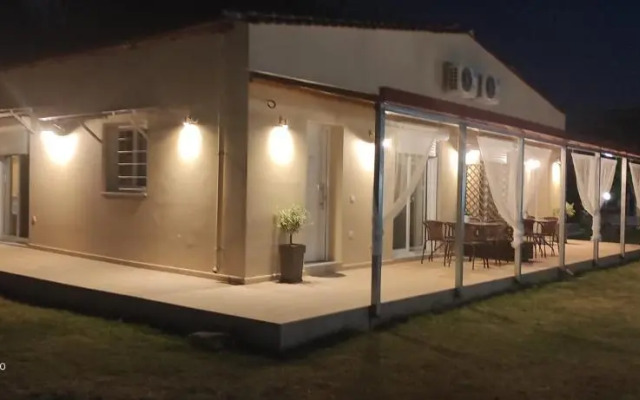 Mamanis Studios