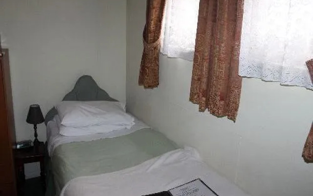 The Knoll Guesthouse