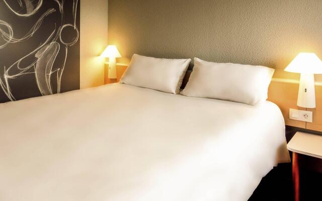ibis Dieppe Val Druel