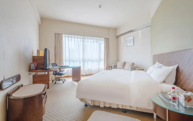 Parklane Hotel