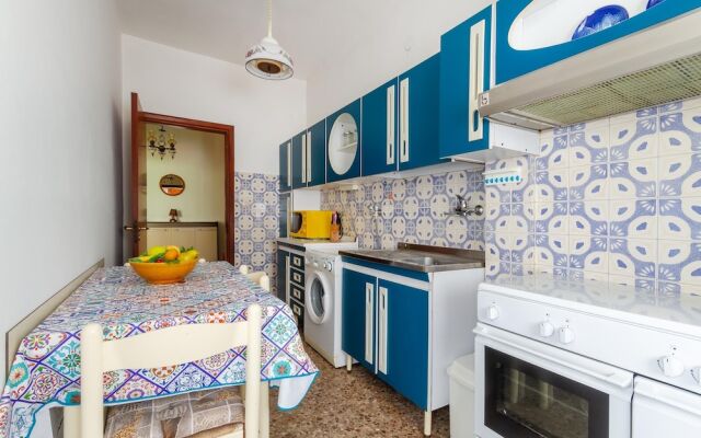 2955 Anna House by Barbarhouse