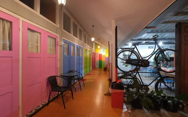 Home Addicts Hostel
