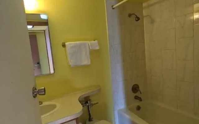 Great Plains Budget Inn