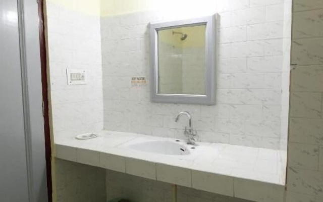 Vardaan Hotels - PatniTop – Bathroom – Patnitop