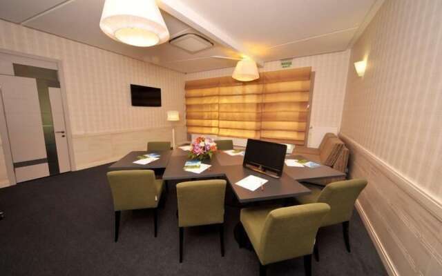 Villa Four Rooms