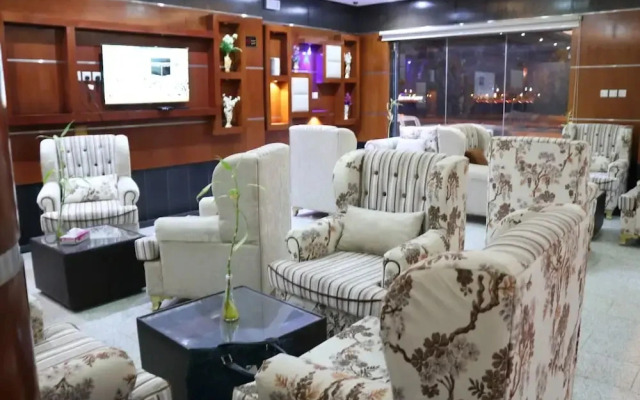 Manazel Maali Suites