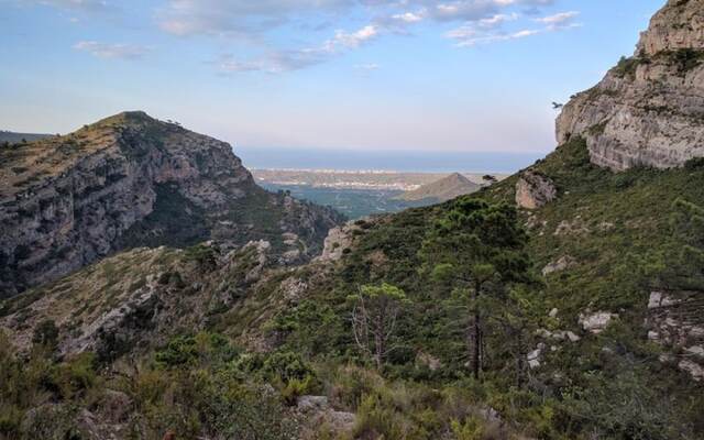 Cozy Holiday Apartment With Terrace and BBQ