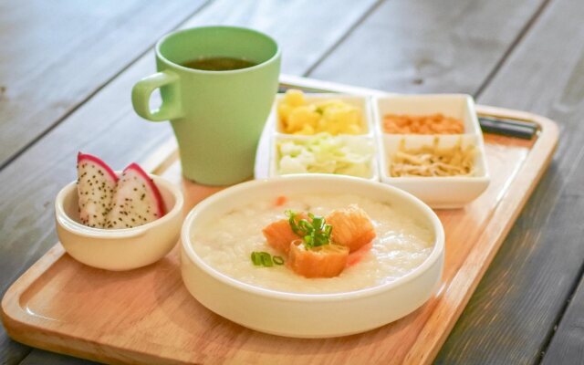 Green Hotel - West District