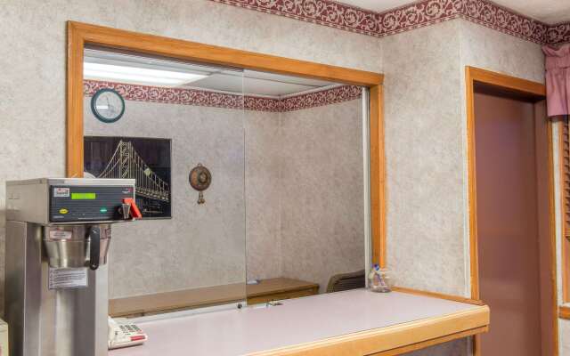 Super 8 by Wyndham Centerville-Richmond