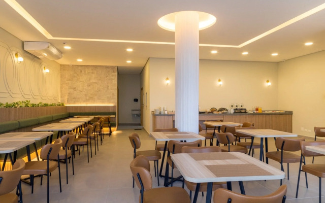 Hotel VARSOVIA EXPRESS