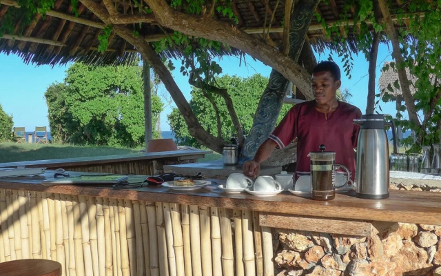 Pangani Cliffs Lodge