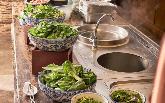 Sheraton Yunfu Xinxing Hotel