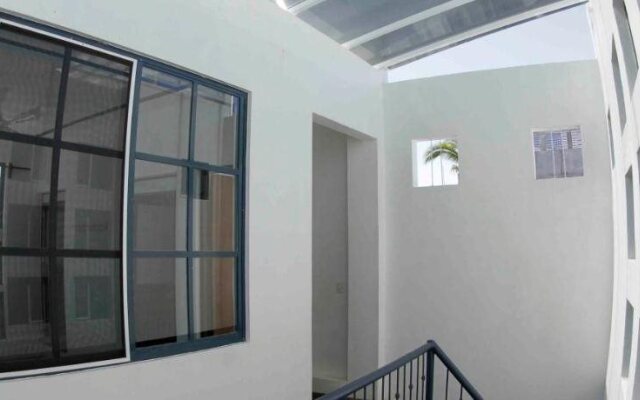 Hostal Azul y Blanco
