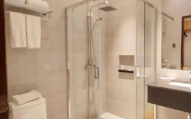 Avenue Suites Hotel