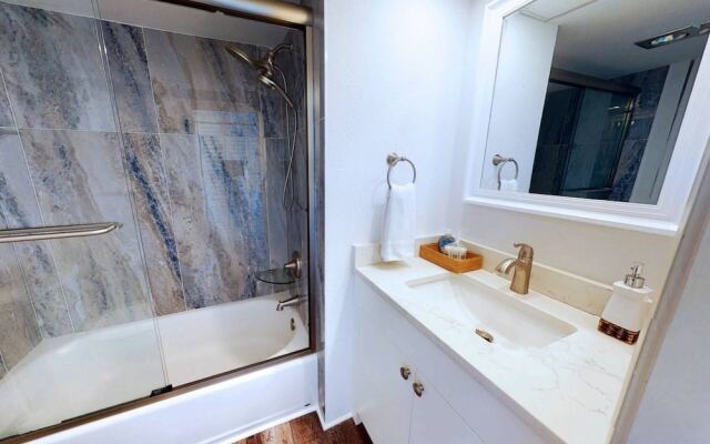 Palm Bay Club 7th-floor Oceanfront Condo on Private Beach