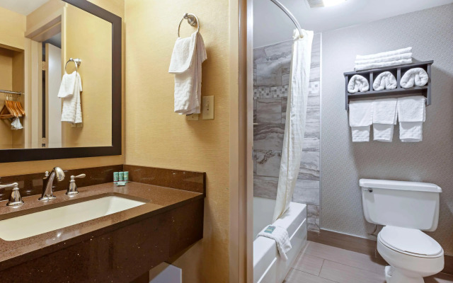 Best Western Summit Inn