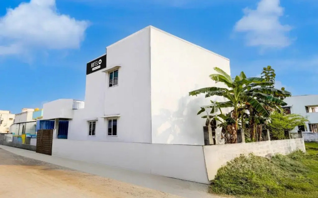 Leo's Home Stay by OYO Rooms