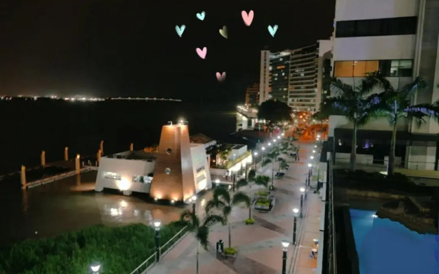 Ecusuites Room 44 bellini Gye Santa Ana