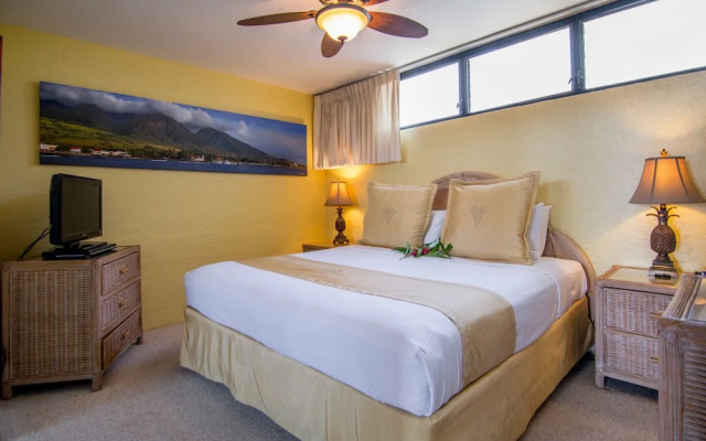 Papakea A309 1 Bedroom Condo by RedAwning