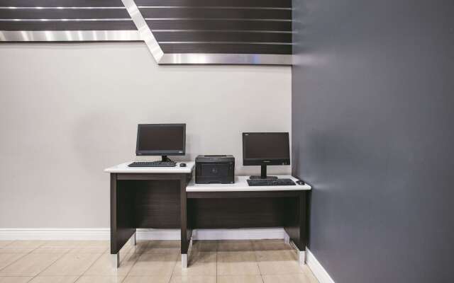 La Quinta Inn & Suites by Wyndham Dublin - Pleasanton