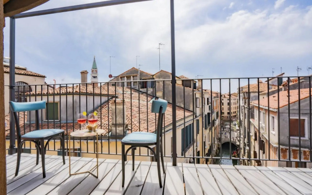 Corte Rubbi 11 Secret Terrace Apartment