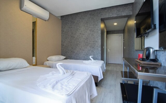 Emilia Hotel