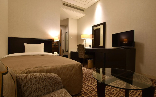 Okura Chiba Hotel