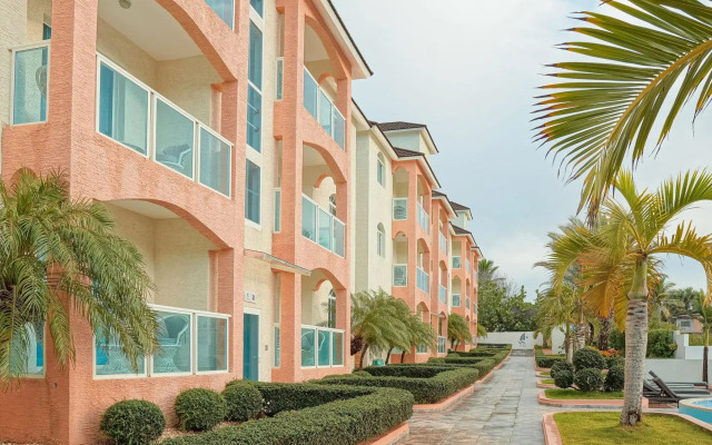 Ria Aparta Hotel