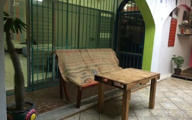 El Coyote Hostal and Surf - Hostel