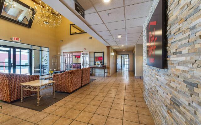 Red Roof Inn St Louis - Troy, IL