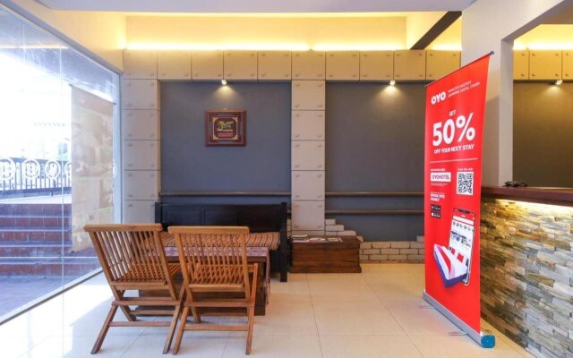 OYO 910 Hills Residence