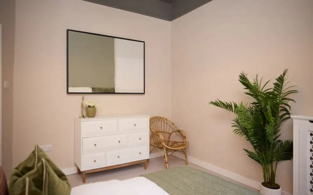 The Maida Hill Hideout - 2bdr Flat With Courtyard