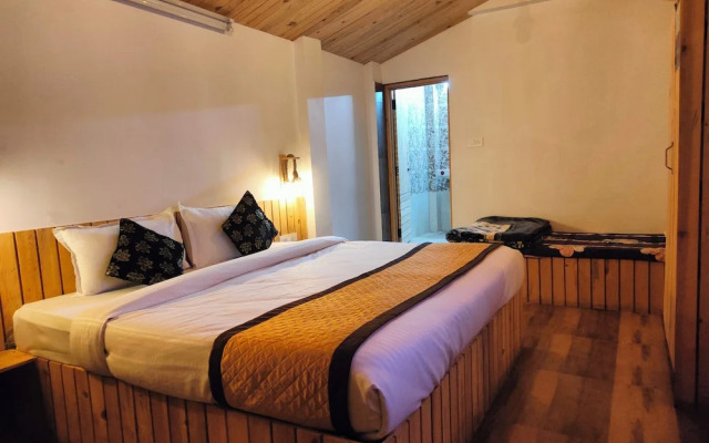 Ashtapad Saamaayik Resort