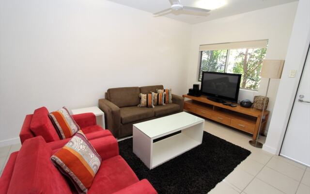 Beachside Apartment 5