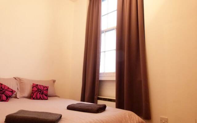 SS Property Hub – Apartment Close to Hyde Park