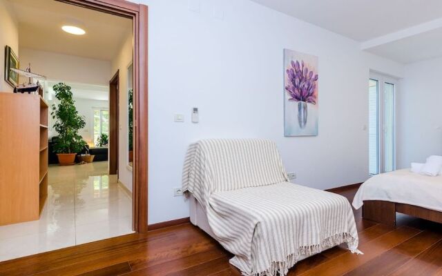 Blue Lagoon Apartment