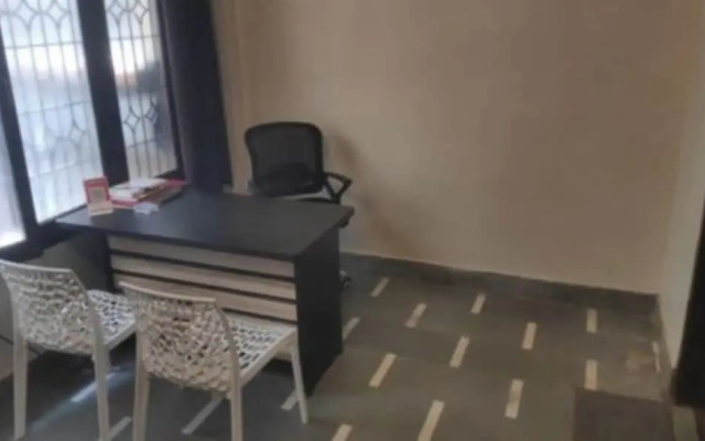 Goroomgo Banaras Homestay Varanasi