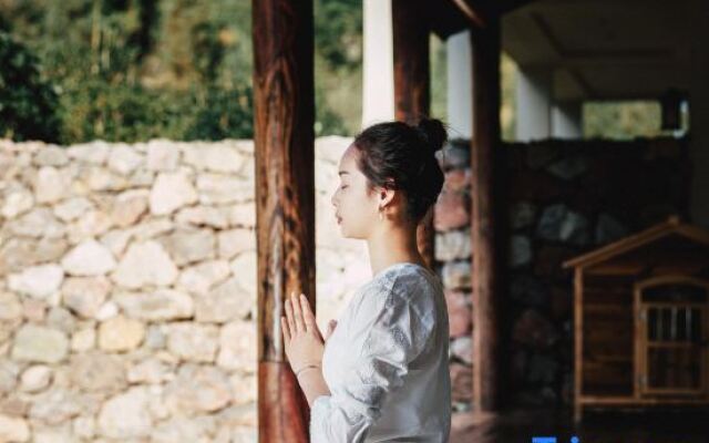 Yifangxi Hot Spring Hotel (Xianahei Branch, Wanfenglin Scenic Area)