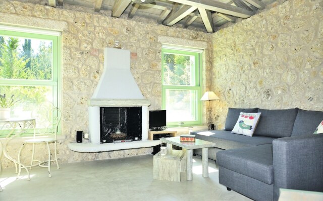 Villa Ermis- Mounty Island Villas