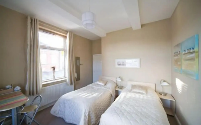 Oak House B&B