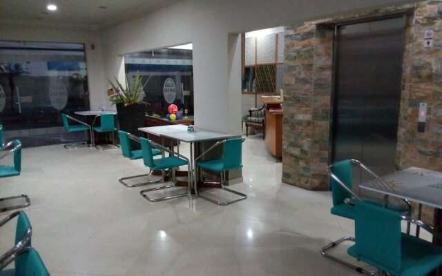Hotel  Oasis