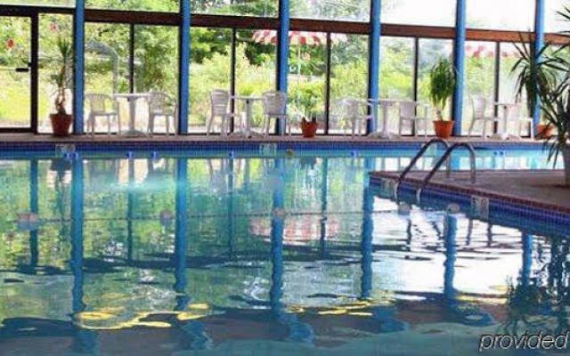 Shalimar Resort