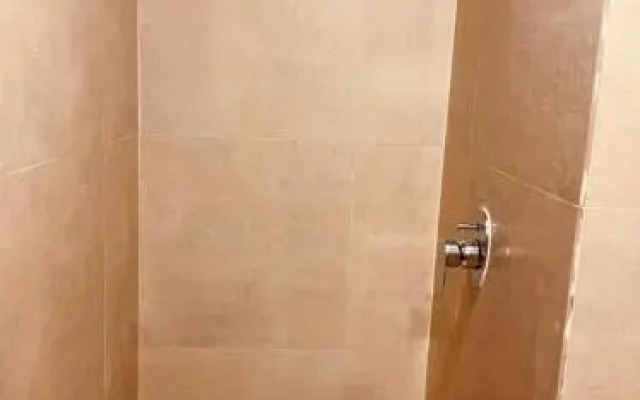 FabHotel Vertigo Suite