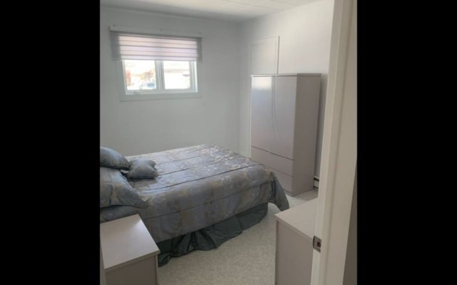 Room-room for Renting Inside House - wit