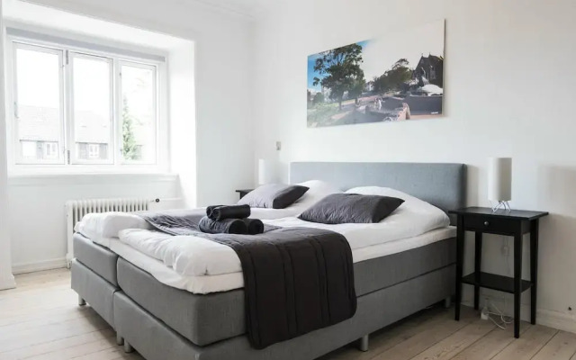 Beautiful 2-bed Apartment