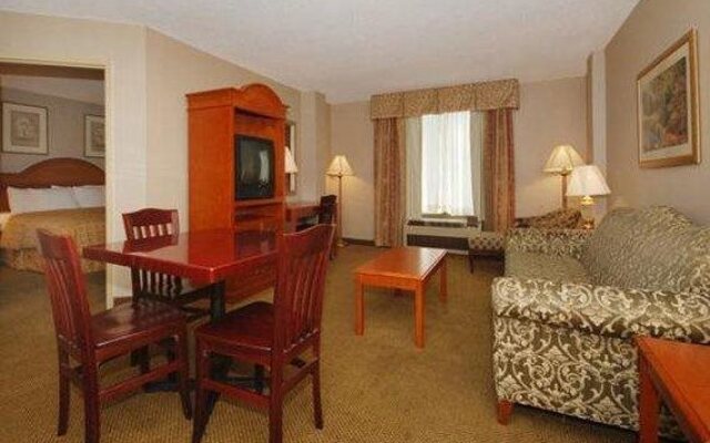 Clarion Hotel & Suites Conference Center