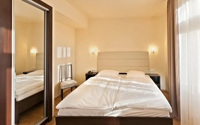 Hotel Unique